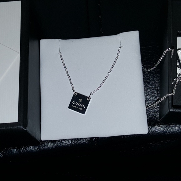 Gucci womens neckales - Picture 4 of 4